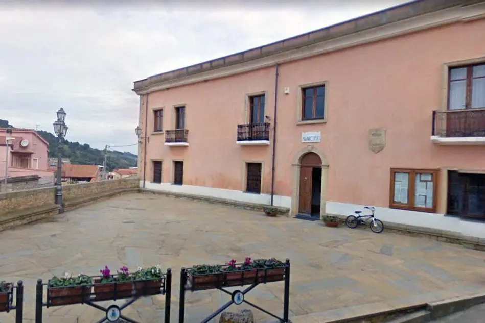 La piazza Giovan Battista Tuveri a Collinas (foto L'Unione Sarda - Pintori)