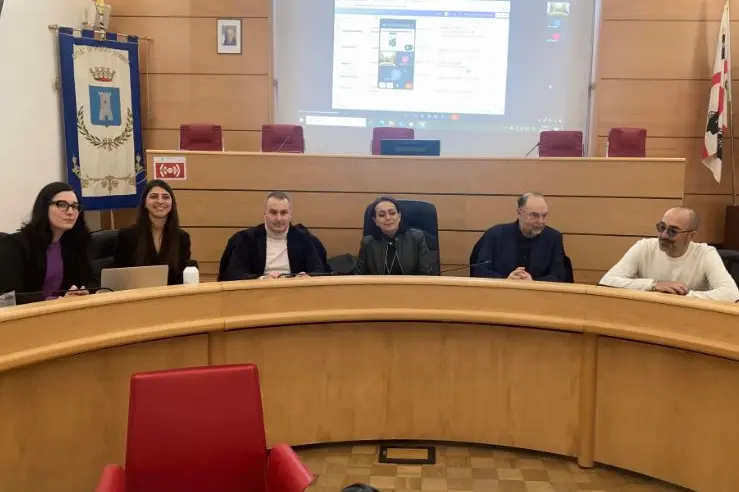 Porto Torres, l'intervento del coordinamento pedagogico (foto Pala)