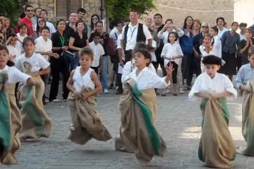 Una manifestazione sui giochi antichi in Marmilla