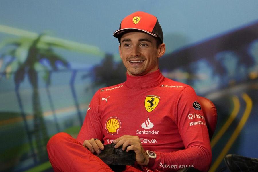 L’orologio da 2 milioni, l’inversione a U e l’inseguimento con la Ferrari: così è stato derubato Leclerc