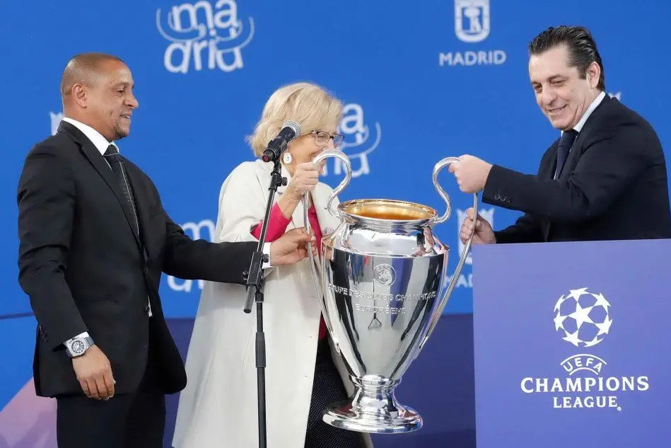 L'arrivo a Madrid della Champions 2019 (Ansa)