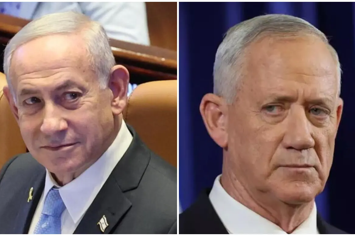 A sinista Netanyahu, a destra Benny Gantz (Ansa)