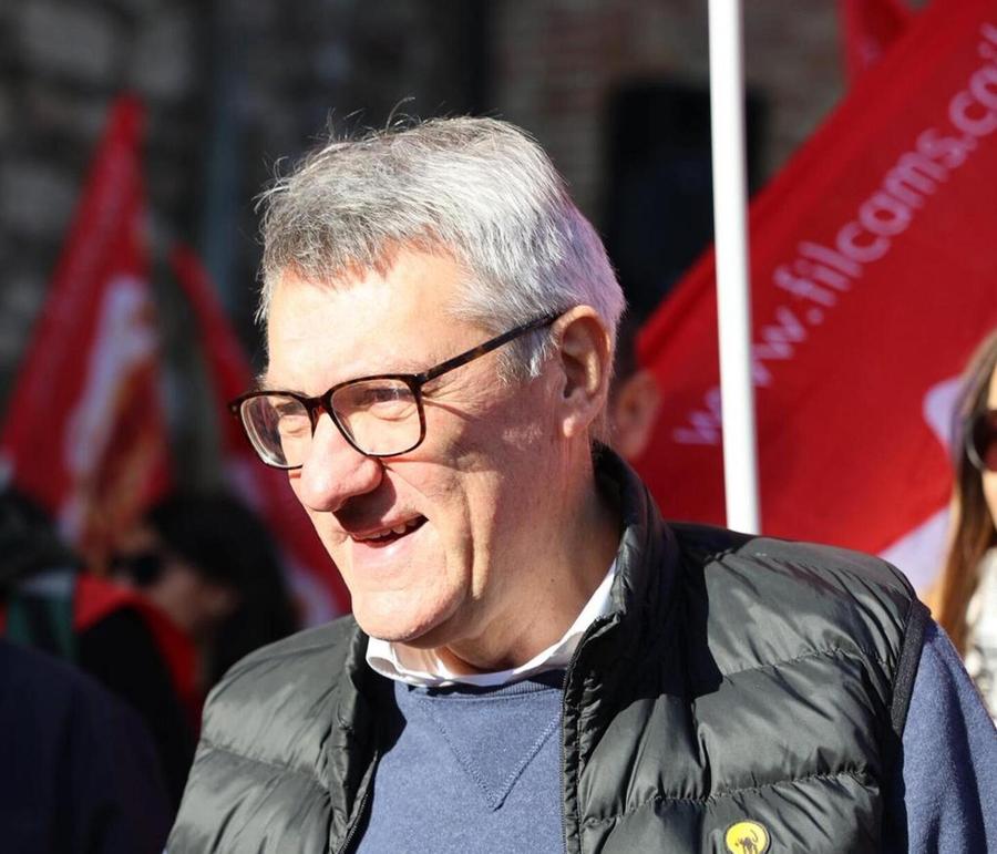 «Premier cortigiana» Bufera su Landini