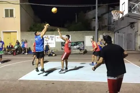 Immagine di repertorio dello Street Basket marrubiese (foto di Giacomo Pala)