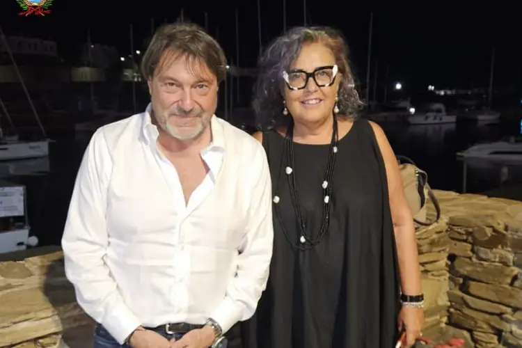 Sigfrido Ranucci con la sindaca di Stintino (foto concessa)