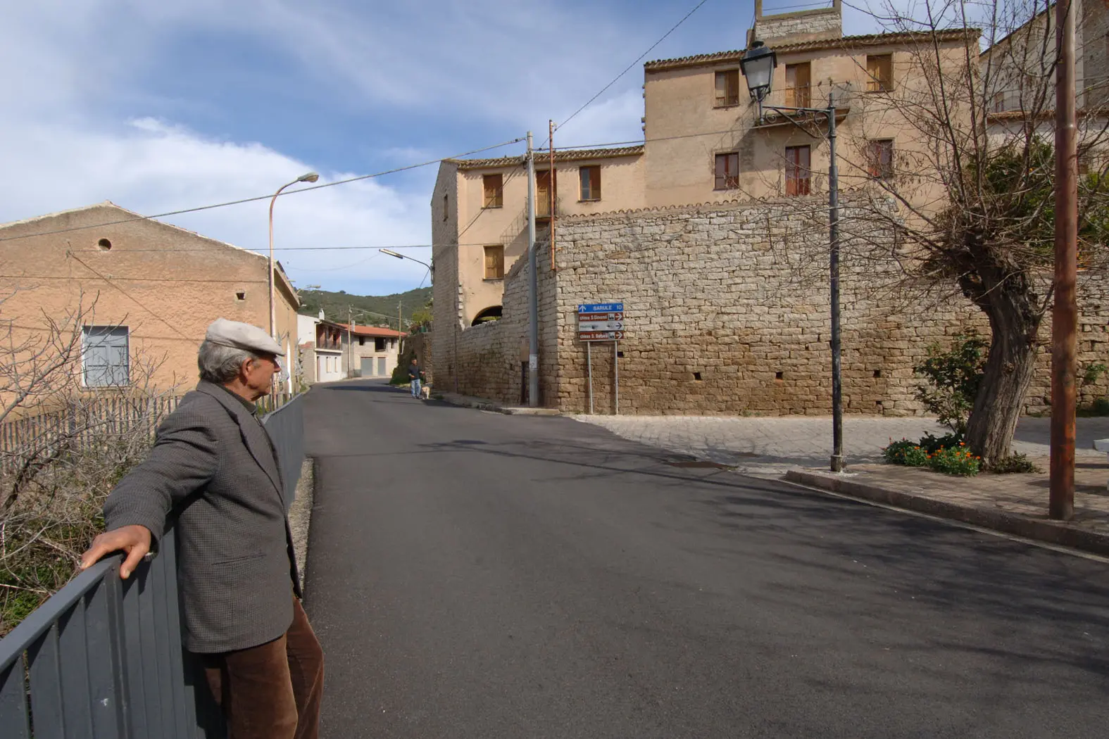 Anziano in un centro del Nuorese