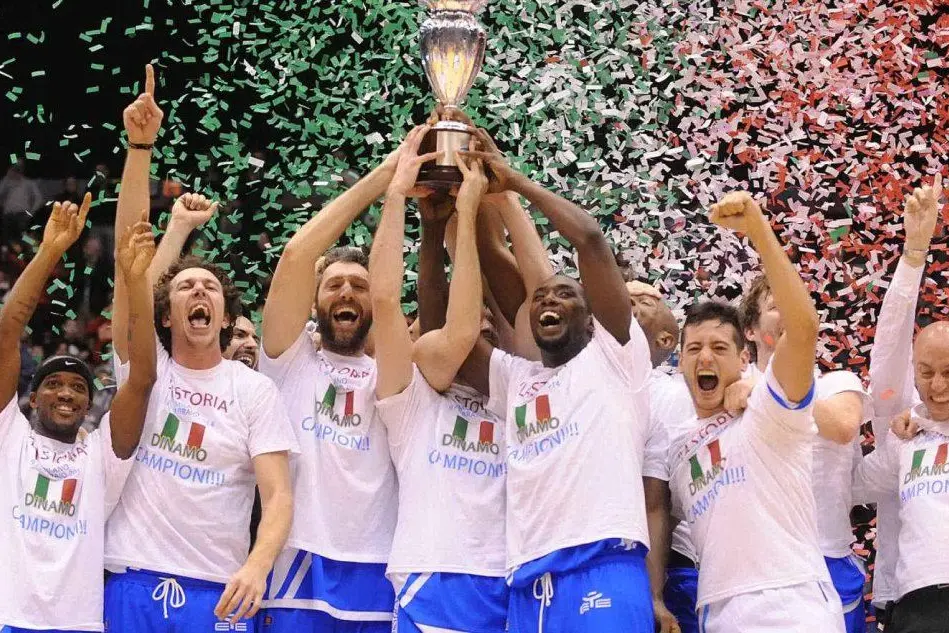 La vittoria della prima Coppa Italia nel 2014 (foto Dinamo)