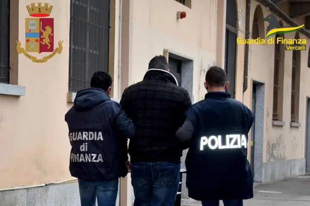 (foto Guardia di finanza)