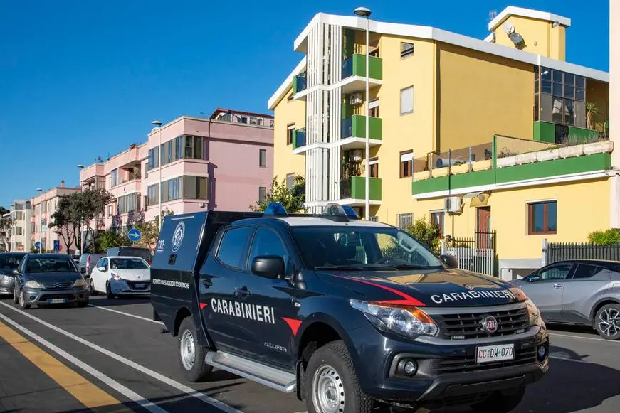 I carabinieri sul posto (L'Unione Sarda - Messina)