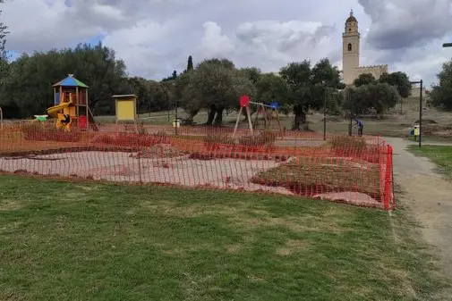 Lavori in corso al Parco degli ulivi (foto Serreli)