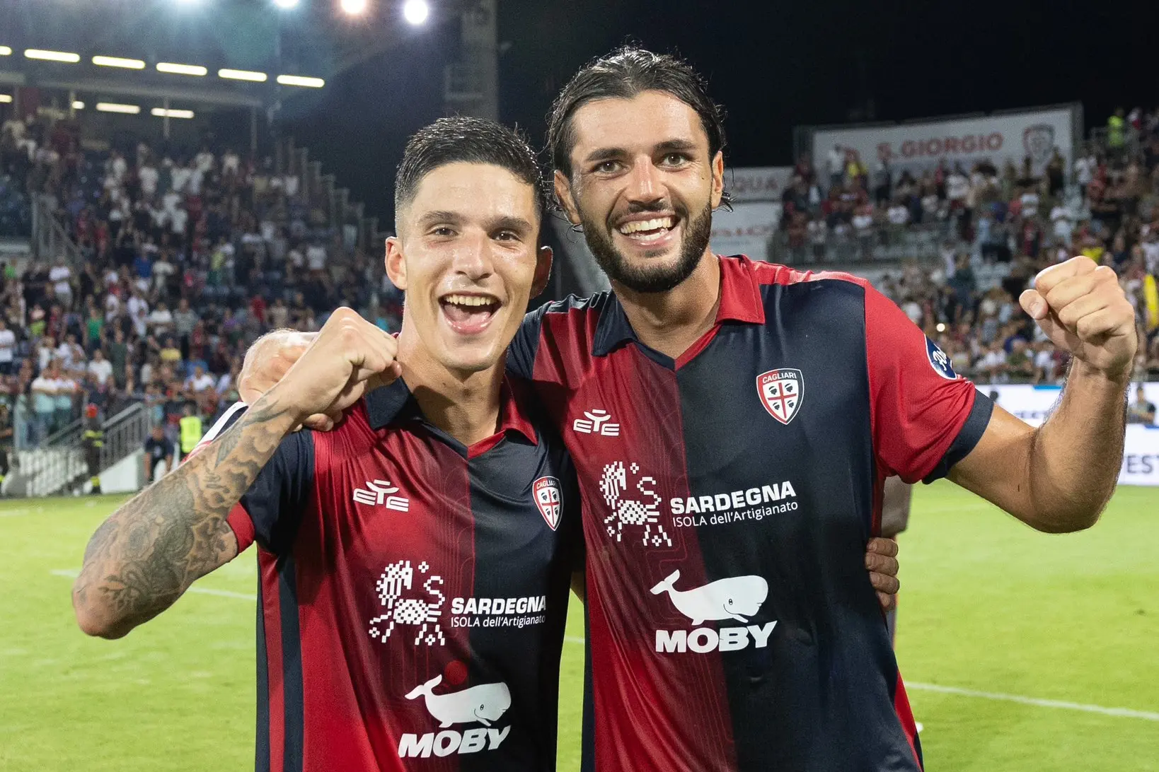 Di Pardo e Dossena, entrambi in gol contro il Palermo in Coppa Italia (foto Twitter-Cagliari Calcio)
