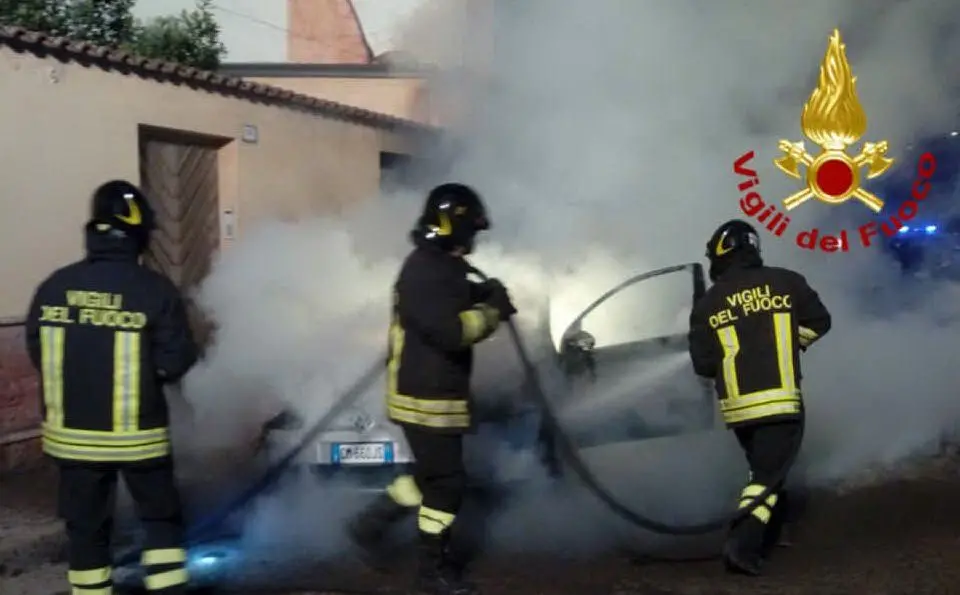 Sul posto i vigili del fuoco del Comando di Cagliari