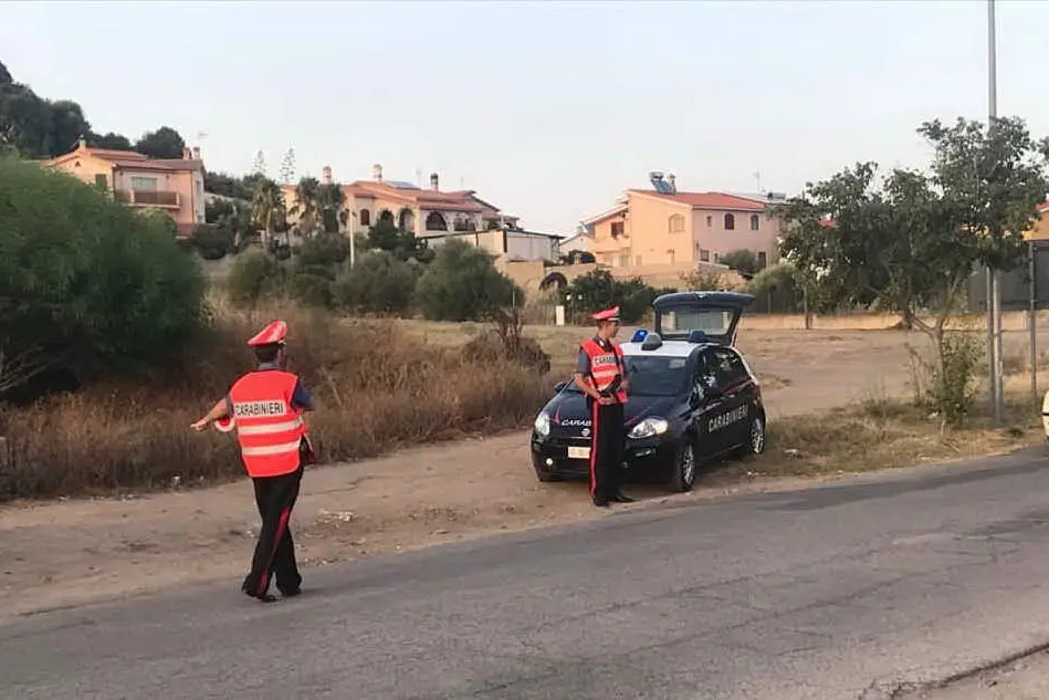Un controllo (foto carabinieri di Cagliari)