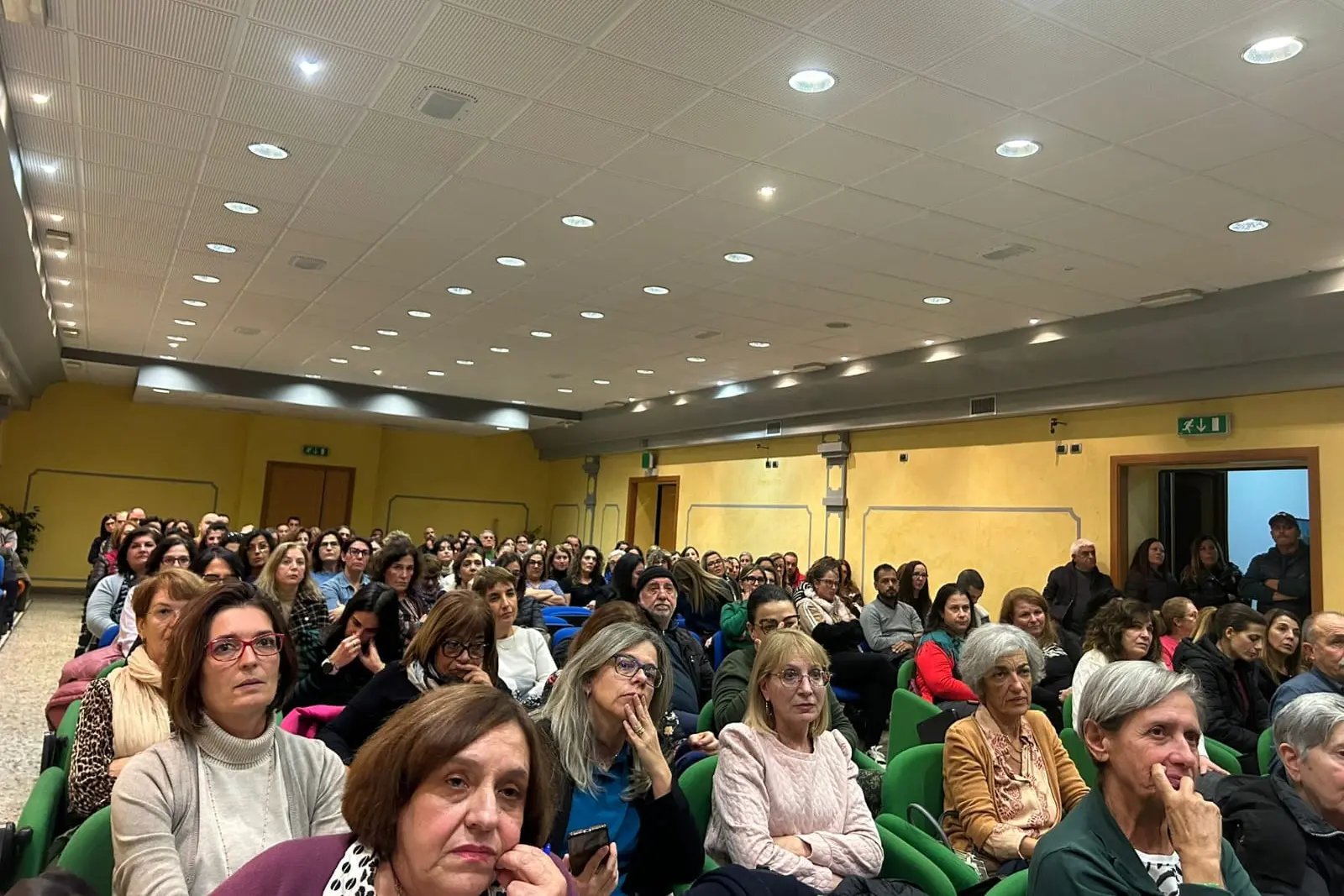 L'assemblea (foto Corrias)