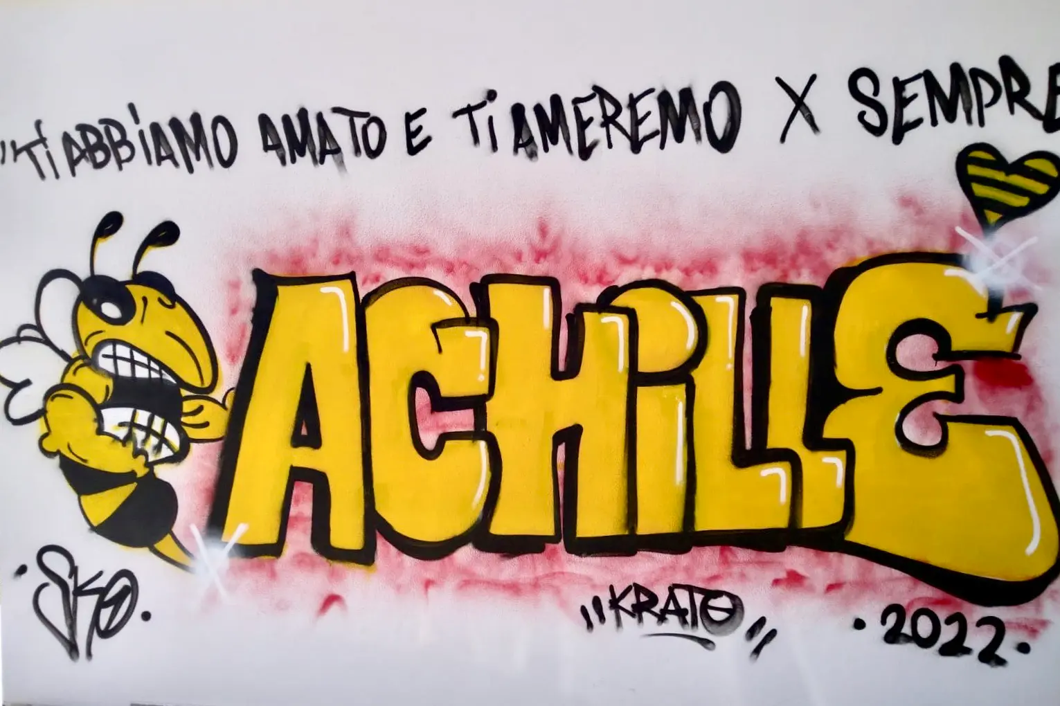 Il graffito in memoria di Achille (L'Unione Sarda)