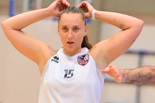 Delia Gagliano, ala del Cus Cagliari (Chiaramida)