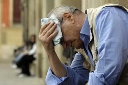 Gergei, troppo caldo: anziano perde i sensi durante una passeggiata