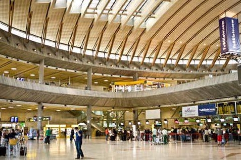 L'aeroporto di Tenerife (foto da Wikipedia)