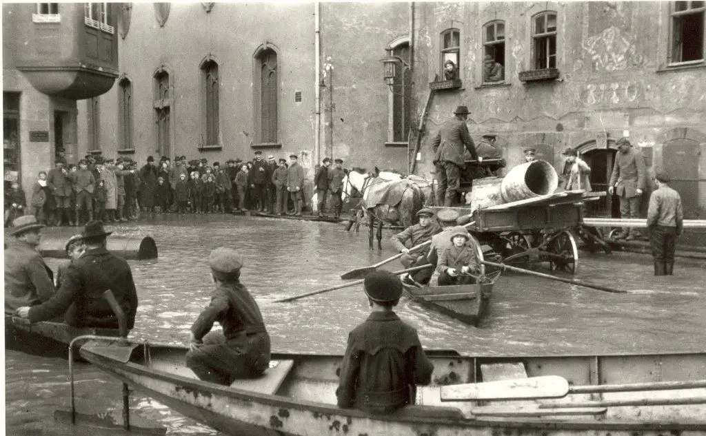Inondazione in Wetzlar,\r 1920\r © Oskar Barnack Leica Camera AG