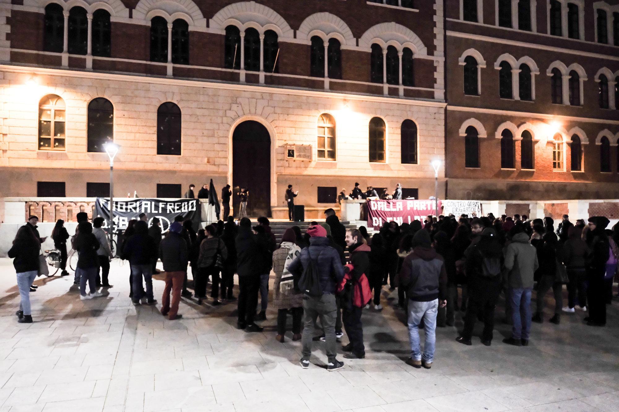04-02-2023_cagliari__anarchici_in_piazza__«no_al_41_bis__la_sardegna_non_sia_una_colonia_carceraria».html