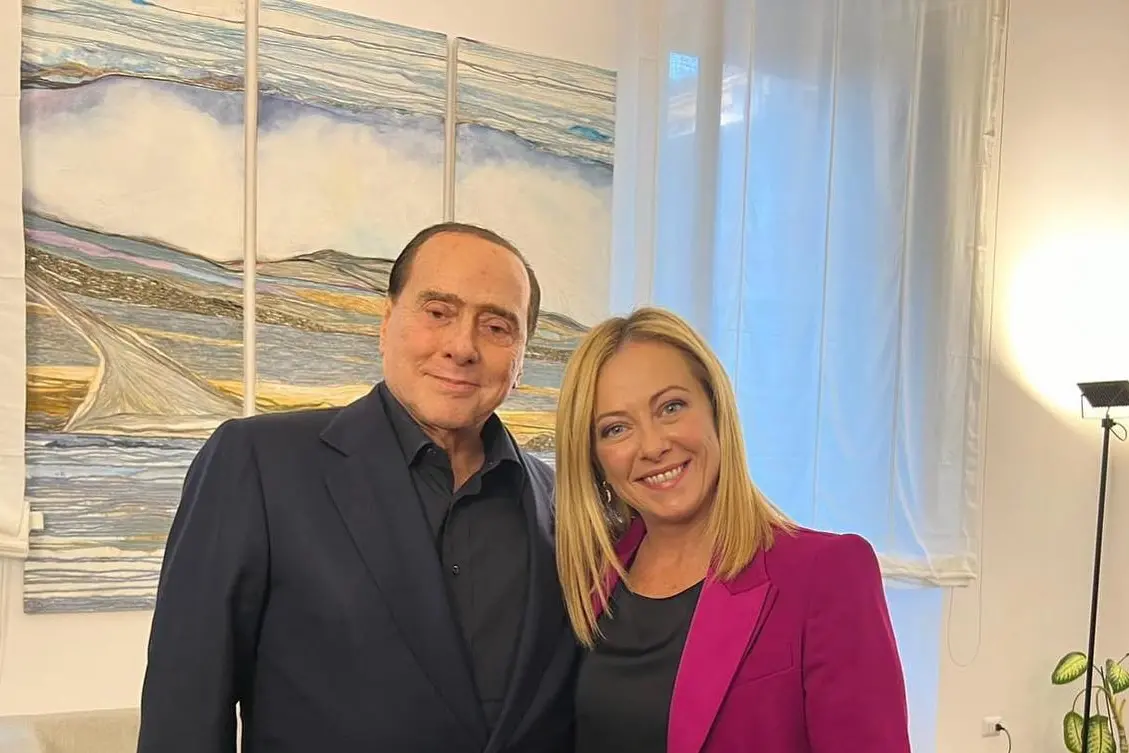 Silvio Berlusconi e Giorgia Meloni (foto Facebook)
