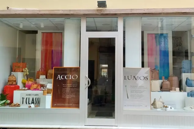Allestimenti delle vetrine per la Fiera del Libro a Iglesias