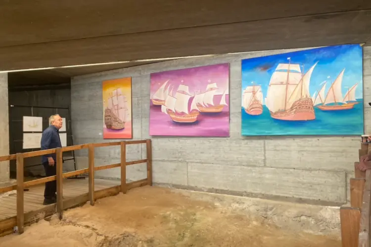La mostra di barche nel porto romano di Porto Torres (foto Pala)