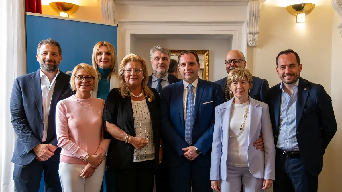 https://immagini.unionesarda.it/version/c:MWQyNzZkZWYtMzIzYS00:NzcxNWM1OTMtNjBmYy00/image.webp?f=16:9