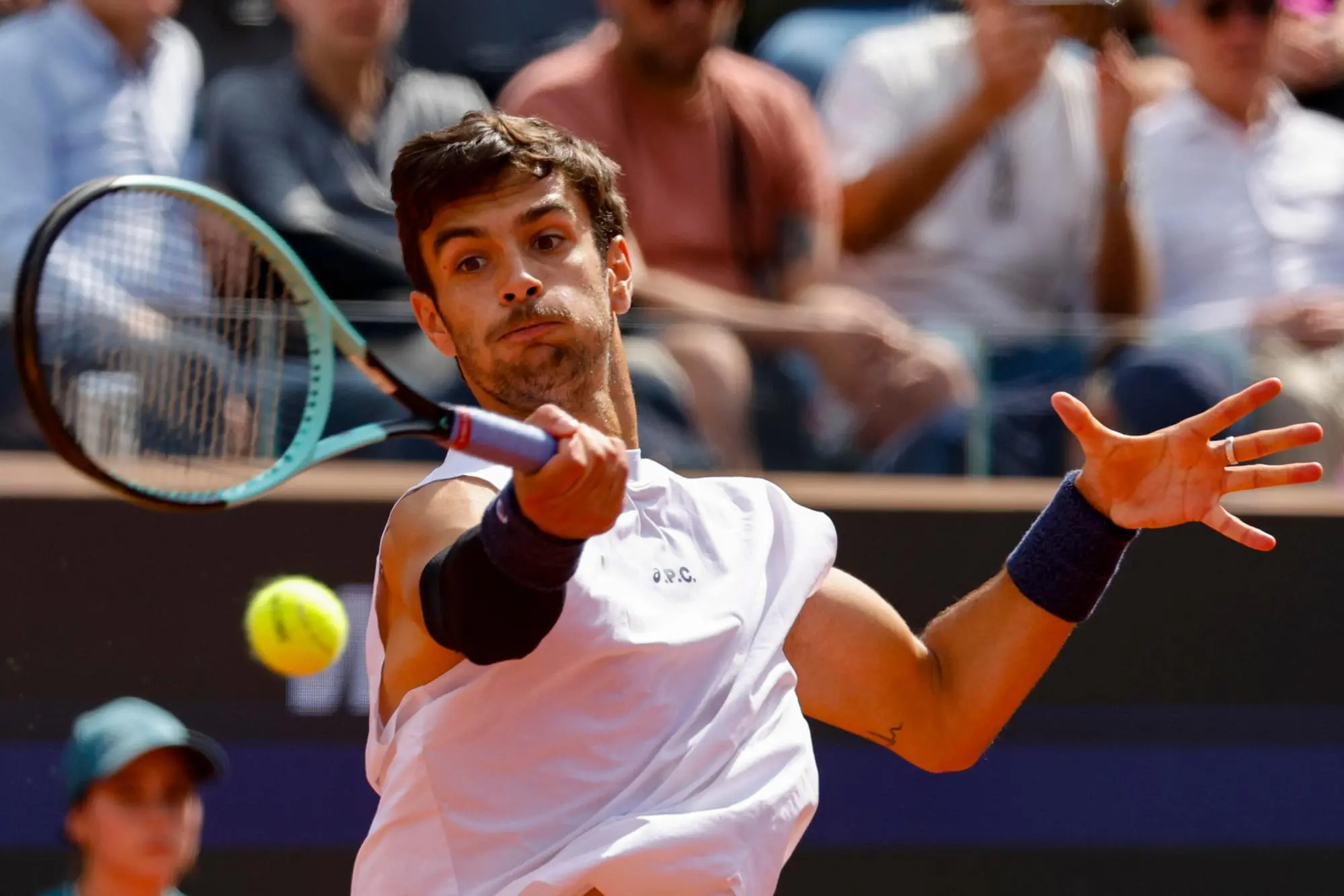 Lorenzo Musetti of Italy during his men’s singles second round match against Otto Virtanen of Finland (not pictured) at the Italian Open tennis tournament in Rome, Italy, 09 May 2025. ANSA/FABIO FRUSTACI