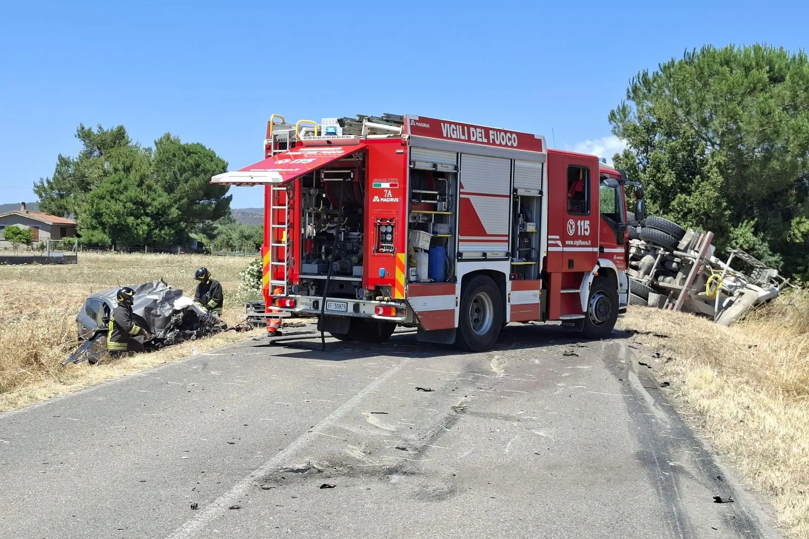 I mezzi coinvolti nell'incidente (Foto: Pittau)