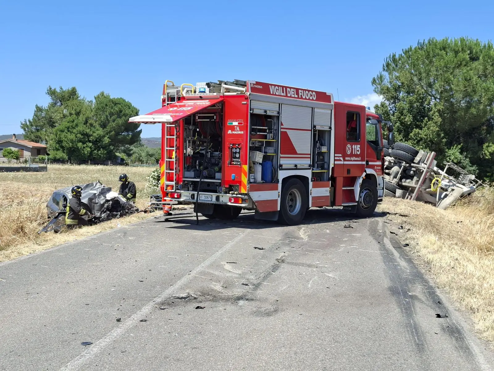 I mezzi coinvolti nell'incidente (Foto: Pittau)