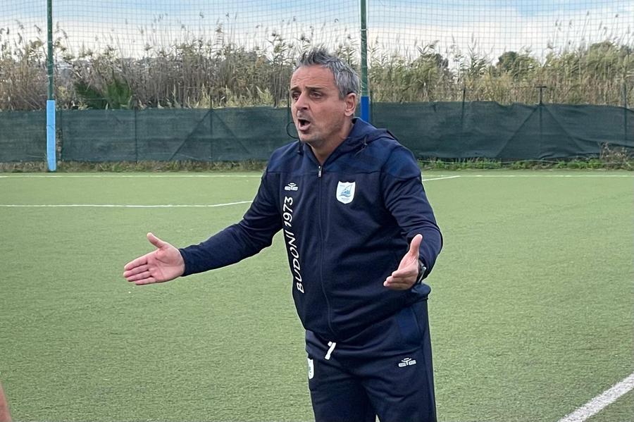 Momento magico del Budoni e di mister Cerbone