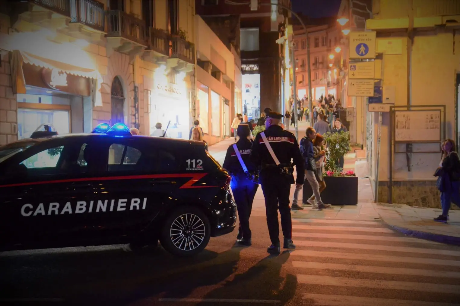 Carabinieri in centro a Cagliari (Foto simbolo)