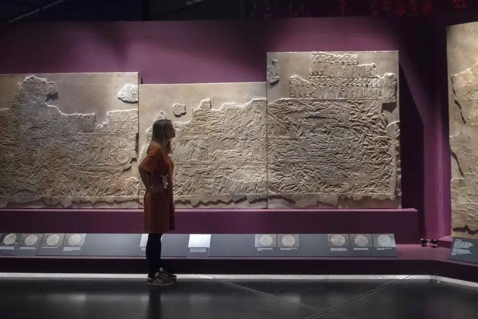 Un'incredibile collezione di tesori e oggetti rari nella mostra che Londra dedica al mitico re Assurbanipal