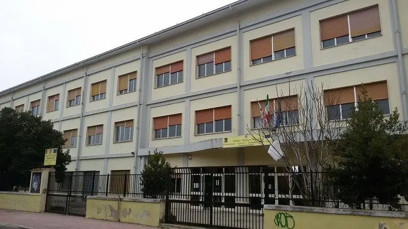 https://immagini.unionesarda.it/version/c:MWU4OTY0YWQtMzQyNS00:NTExOGFhODUtZTA2Ni00/image.webp?f=16:9