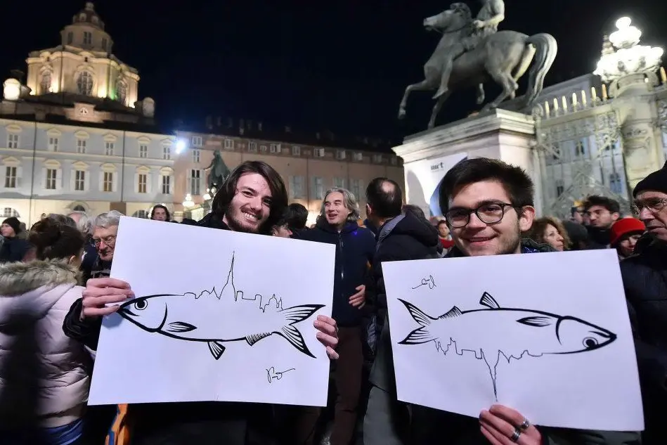 Una manifestazione delle sardine (Ansa - Di Marco)