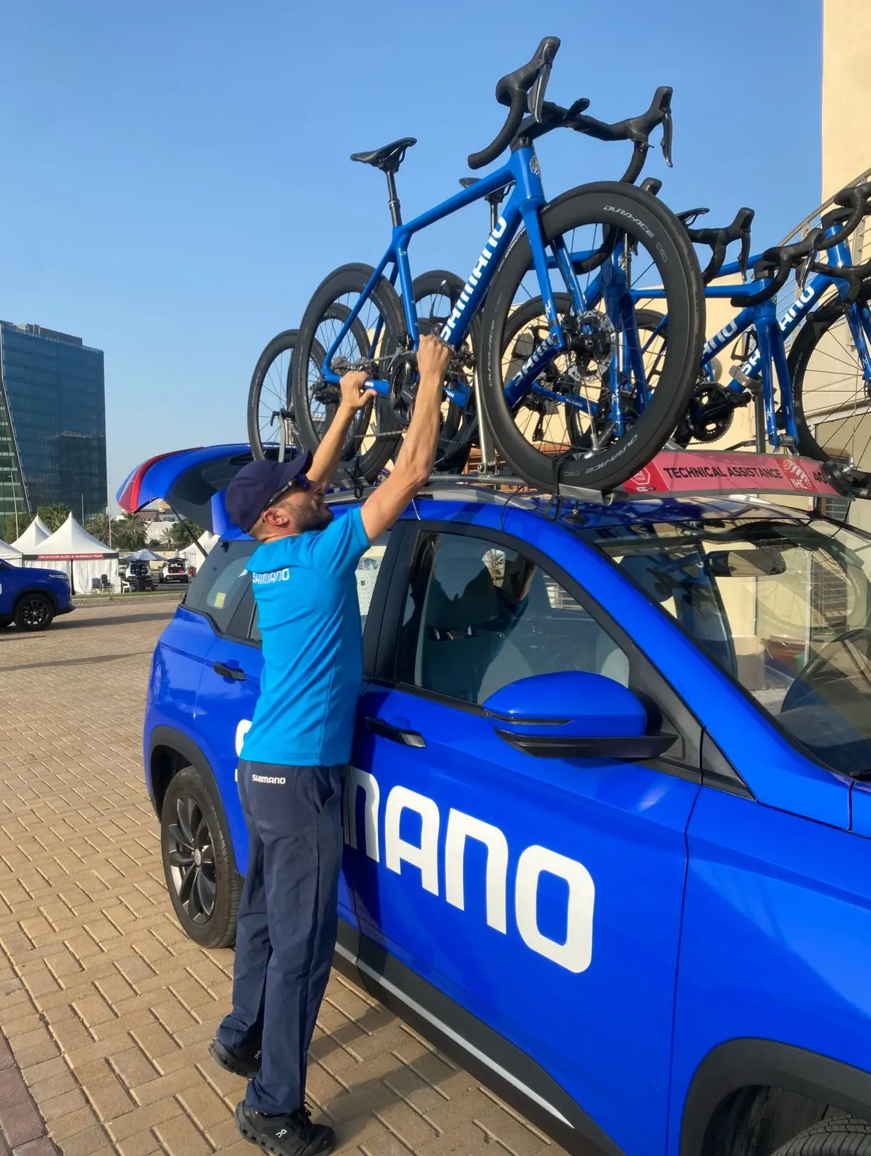 Giorgio Carta con l'Ammiraglia Shimano (foto Serreli)
