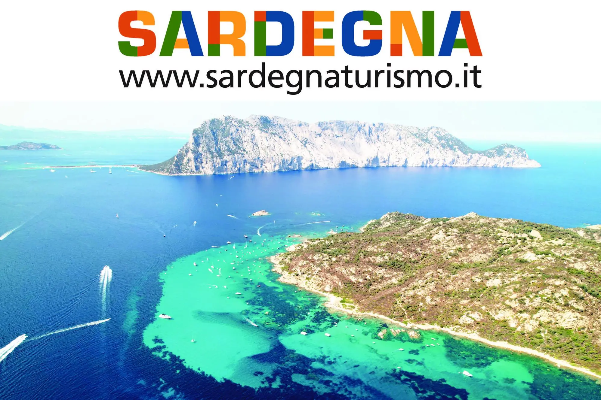 Tavolara, uno dei posti più belli di tutto il mar Mediterraneo, si trova all'interno dell’area naturale marina protetta Tavolara – Punta Coda Cavallo, istituita nel 1997 e comprendente anche le isole di Molara e Molarotto