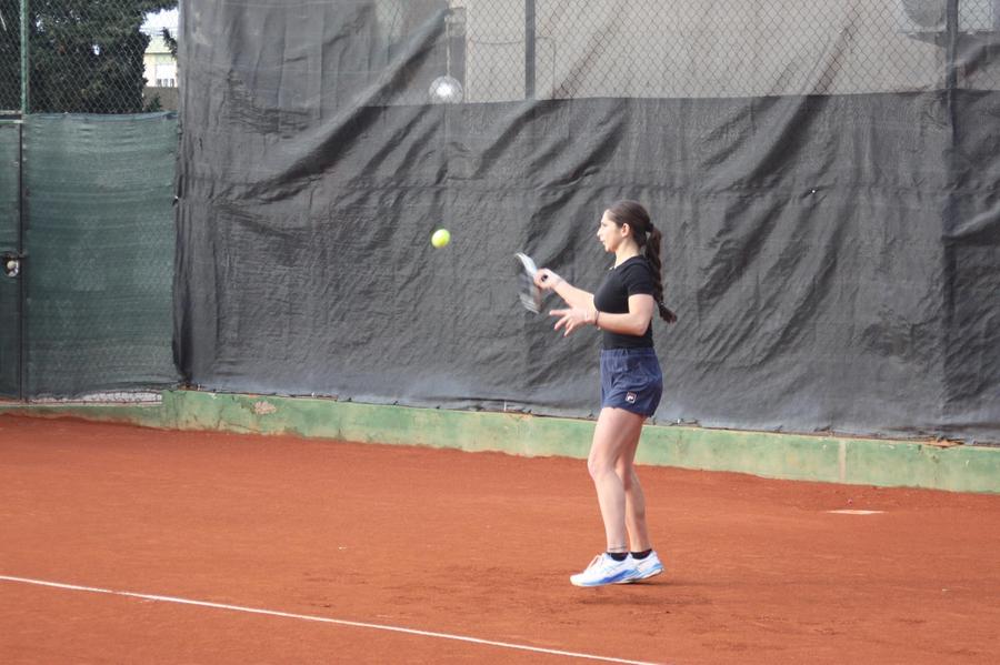 Tennis B2 femminile, poker esterno per il Tc Cagliari