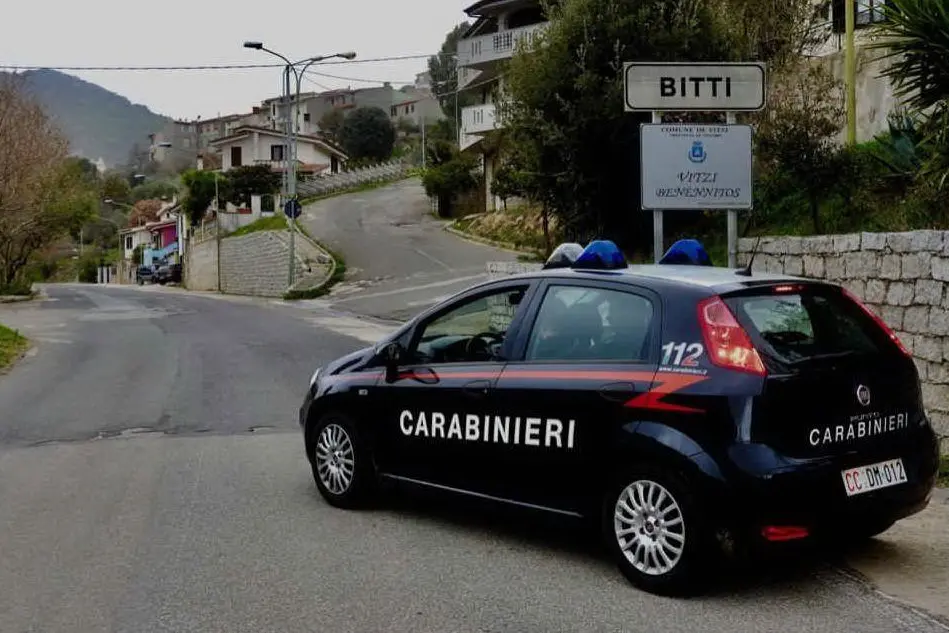 I carabinieri di Bitti (foto Serreli)
