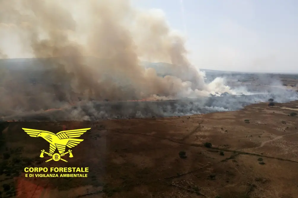 L'incendio a Ussana (foto Cfva)