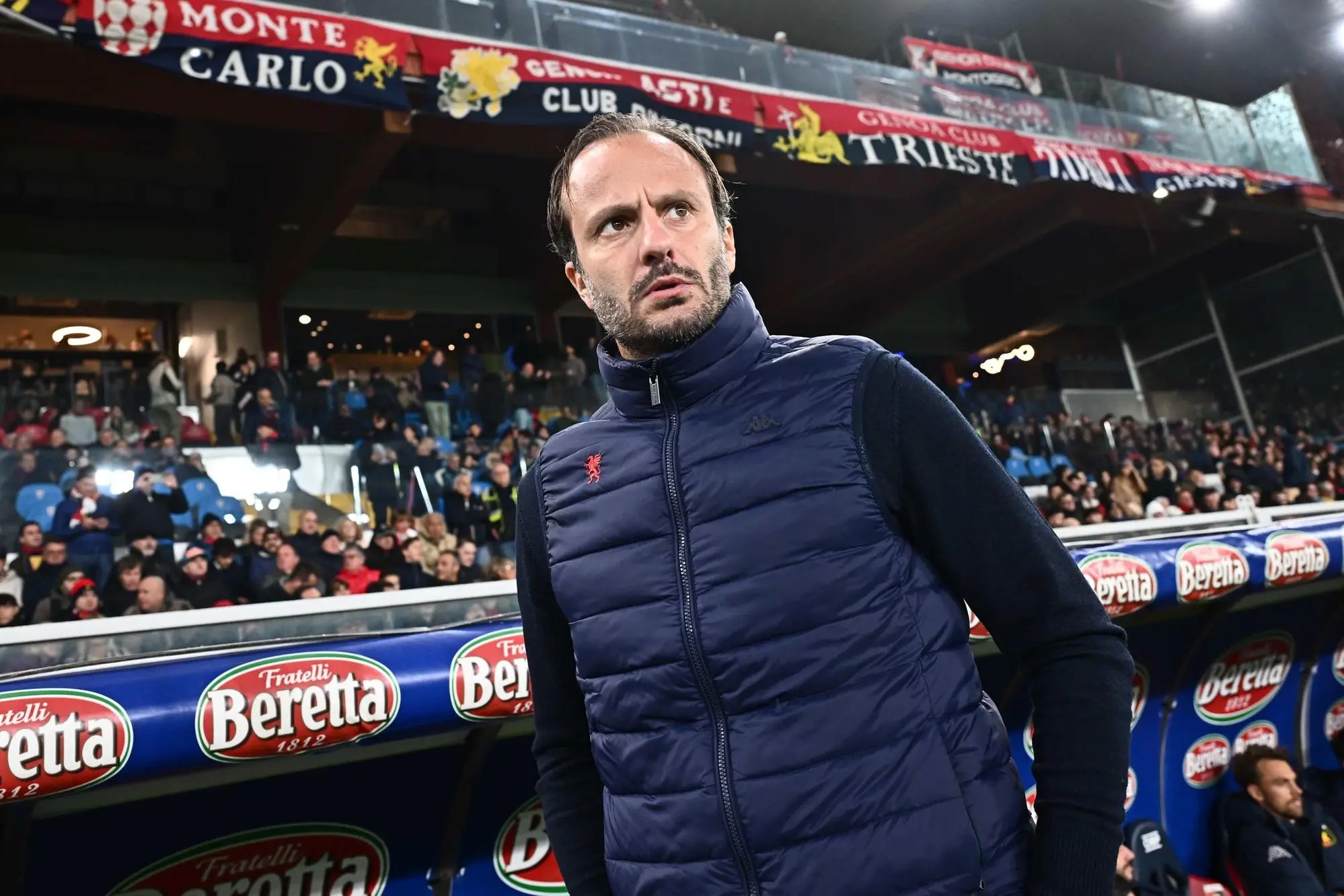 Alberto Gilardino in Genoa-Como, la sua ultima partita da allenatore dei liguri (foto Ansa)