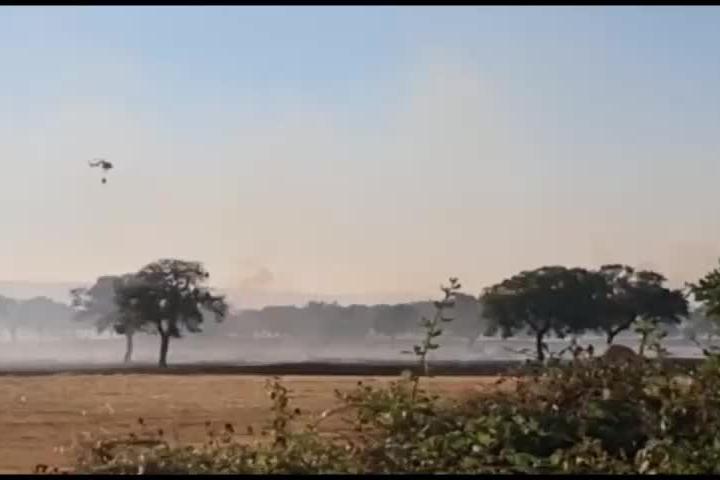 Incendio ad Abbasanta, 5 mezzi aerei in volo