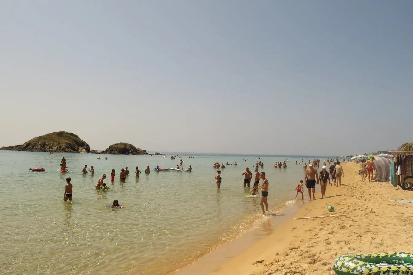 La spiaggia di Su Giudeu a Chia dove è avvenuta la tragedia (foto archivio)