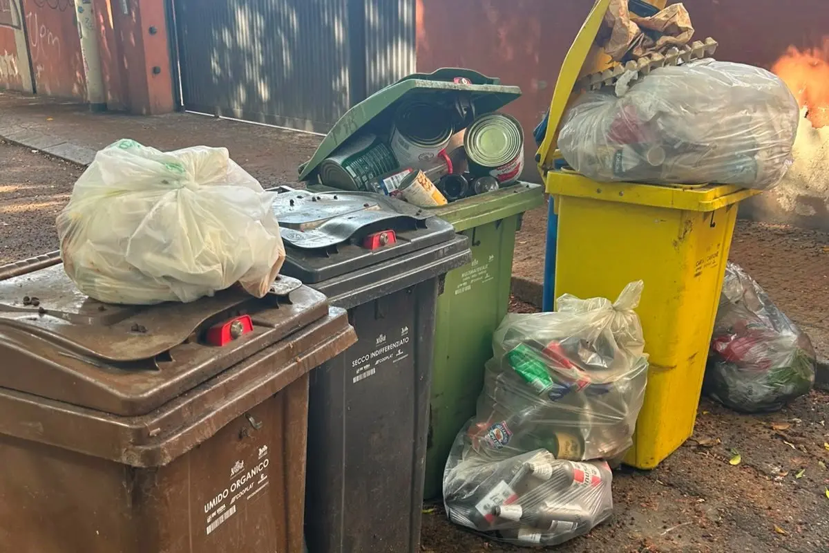 In Sardegna si rischia l'emergenza totale sui rifiuti