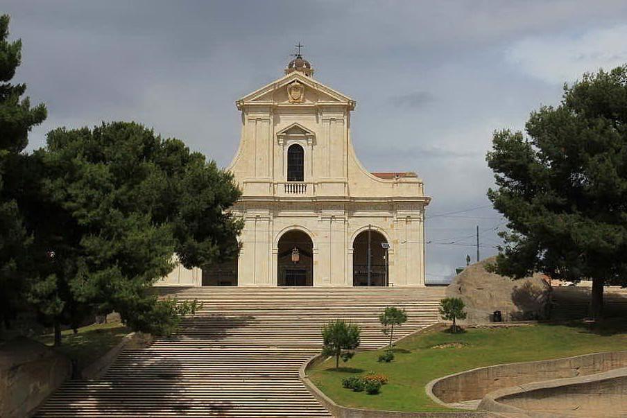 Il Santuario di Bonaria (Wikipedia)
