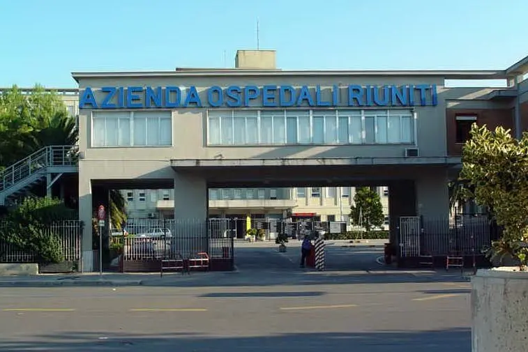 L'ospedale in cui è ricoverata la piccola (foto Facebook)