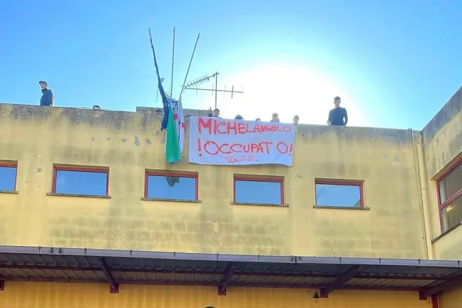 Il liceo Michelangelo (Ansa)