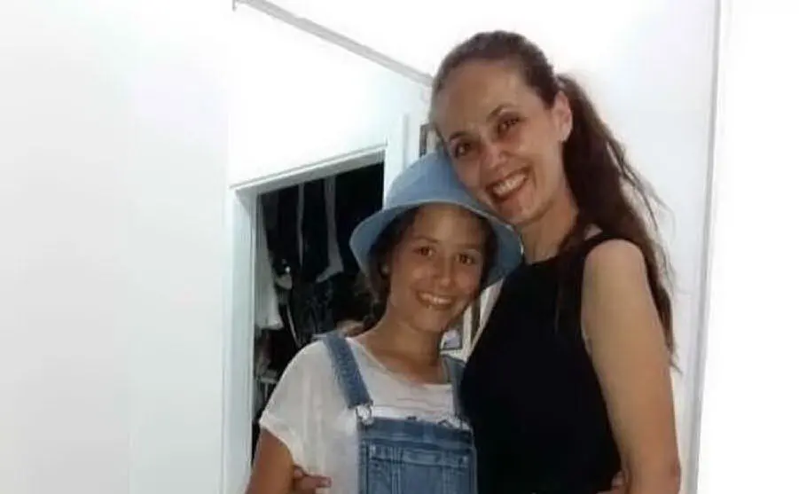 La bambina con la mamma Federica Fois