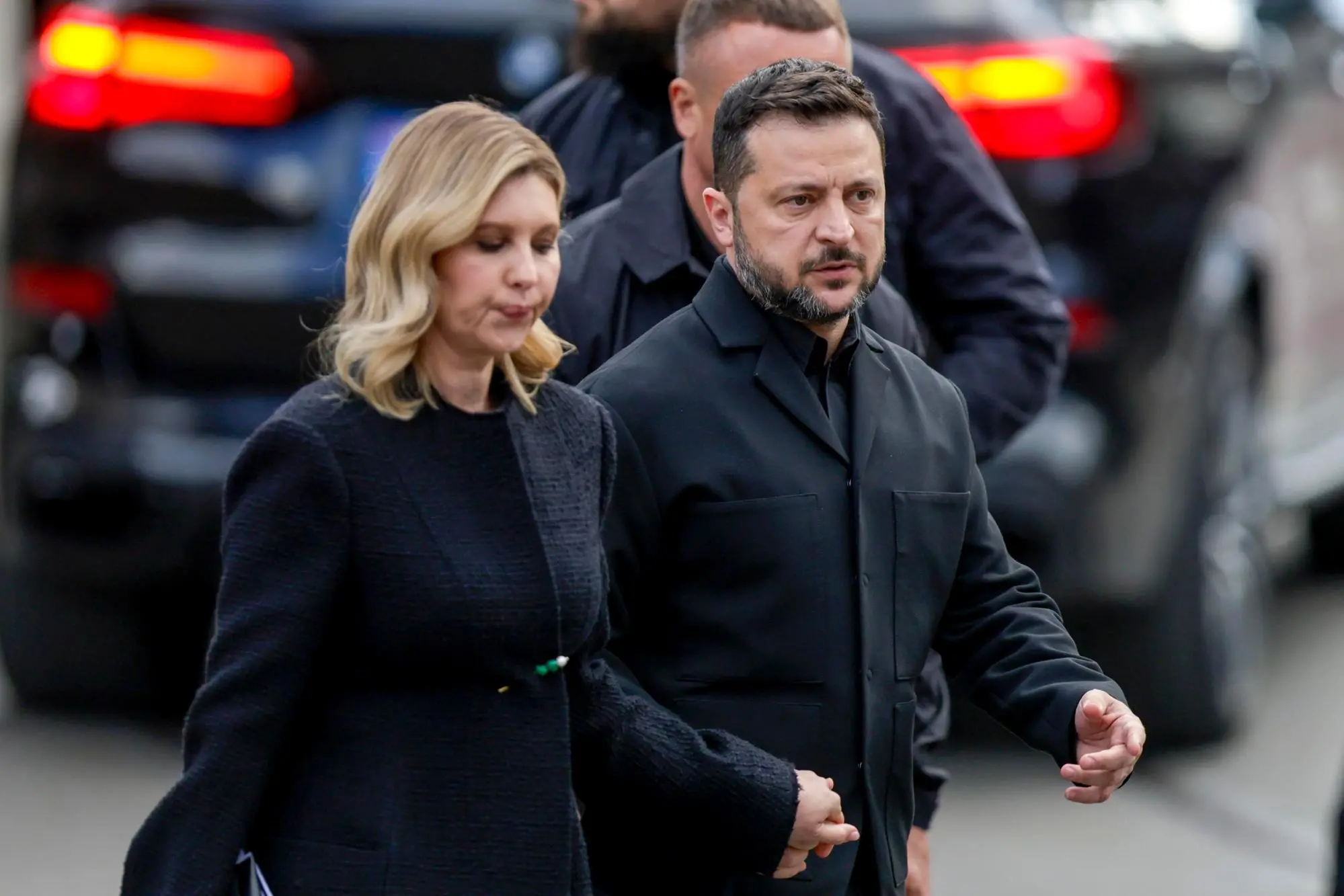 Zelensky e la moglie Olena ai funerali di re Harald a Oslo (Ansa-Epa)